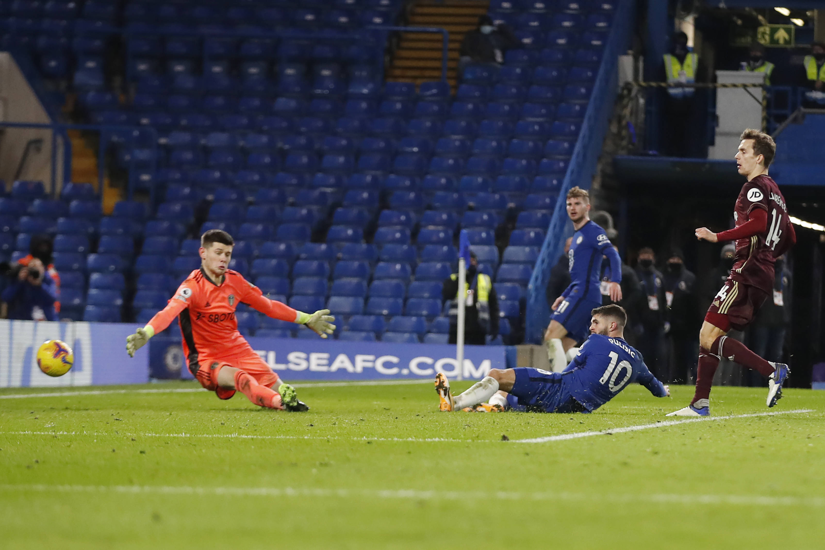 的發展充滿 的發展充滿